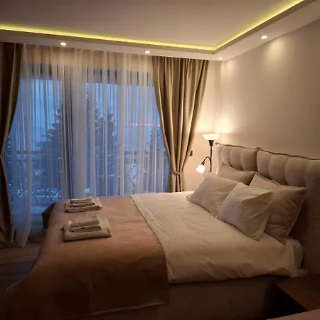 Deluxe Mountain View Vis In Hill