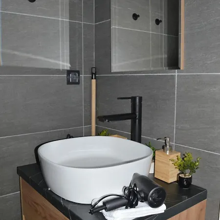 Deluxe Mountain View Vis In Hill Appartement *