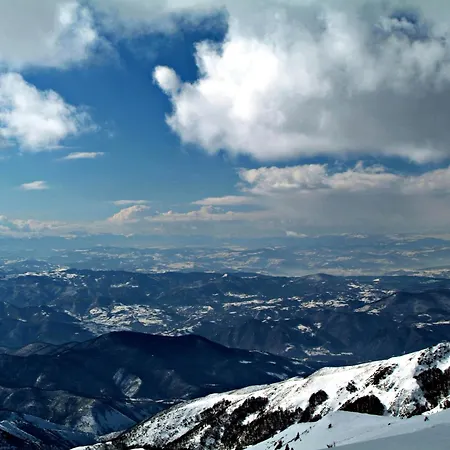 Deluxe Mountain View Vis In Hill Διαμέρισμα