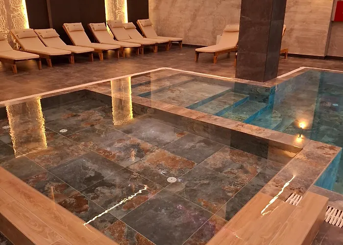 Deluxe Mountain View Vis In Hill